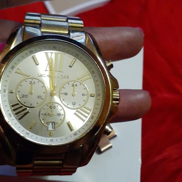 Michael Kors gold watch - Picture 4 of 4